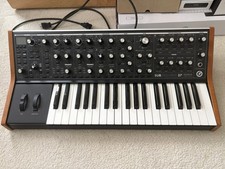 Moog Subsequent 37 analog