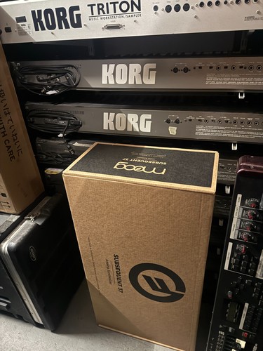 Moog subsequent analog - 37,