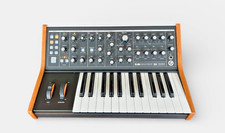 Moog Subsequent 25 Analog