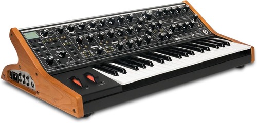 Moog subsequent analog - 37,